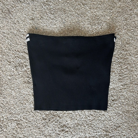 Pretty Garbage NWOT Ribbed Knit Tube Top With Lace Bow Detail - Picture 4 of 4